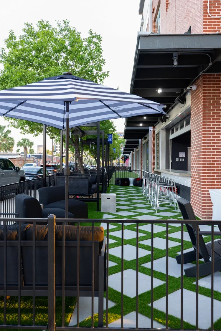 Patio @ House of Alio & Unhireable Lounge