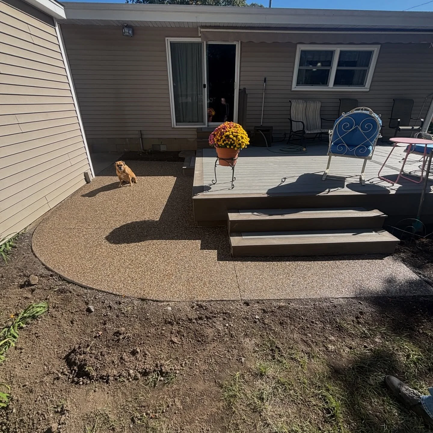 New to us project completed in Rochelle, IL 📍 This walkway futures an exposed aggregate finish. 👀 Grateful for these homeowners for giving us the opportunity to try something new on there walkway! Looking for one of your own? Give us a call 815.901
