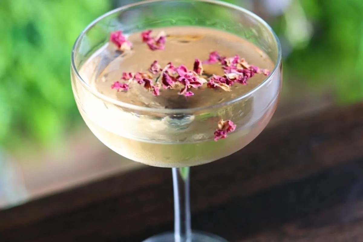 weekend-brunch-with-cocktails-11110743.jpg