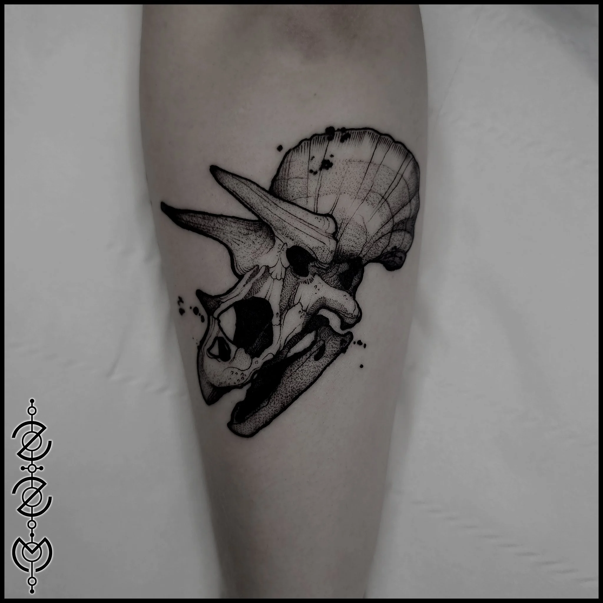 Bold, Illustrative Blackwork
Zakki Masquerade Tattoo Bournemouth ZMTattoo
