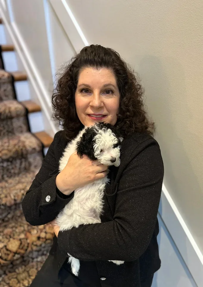 adrienne holding puppy
