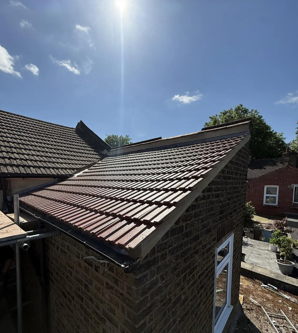 New roof installed in East London - previous roof can be seen on the last 2 pics, great improvement! 🔨👷&zwj;♂️🪚✅ #Roofer #roof #construction #building #cement #tiles #roofrepair #roofreplacement #roofersofinstagram #leadworkspecialists