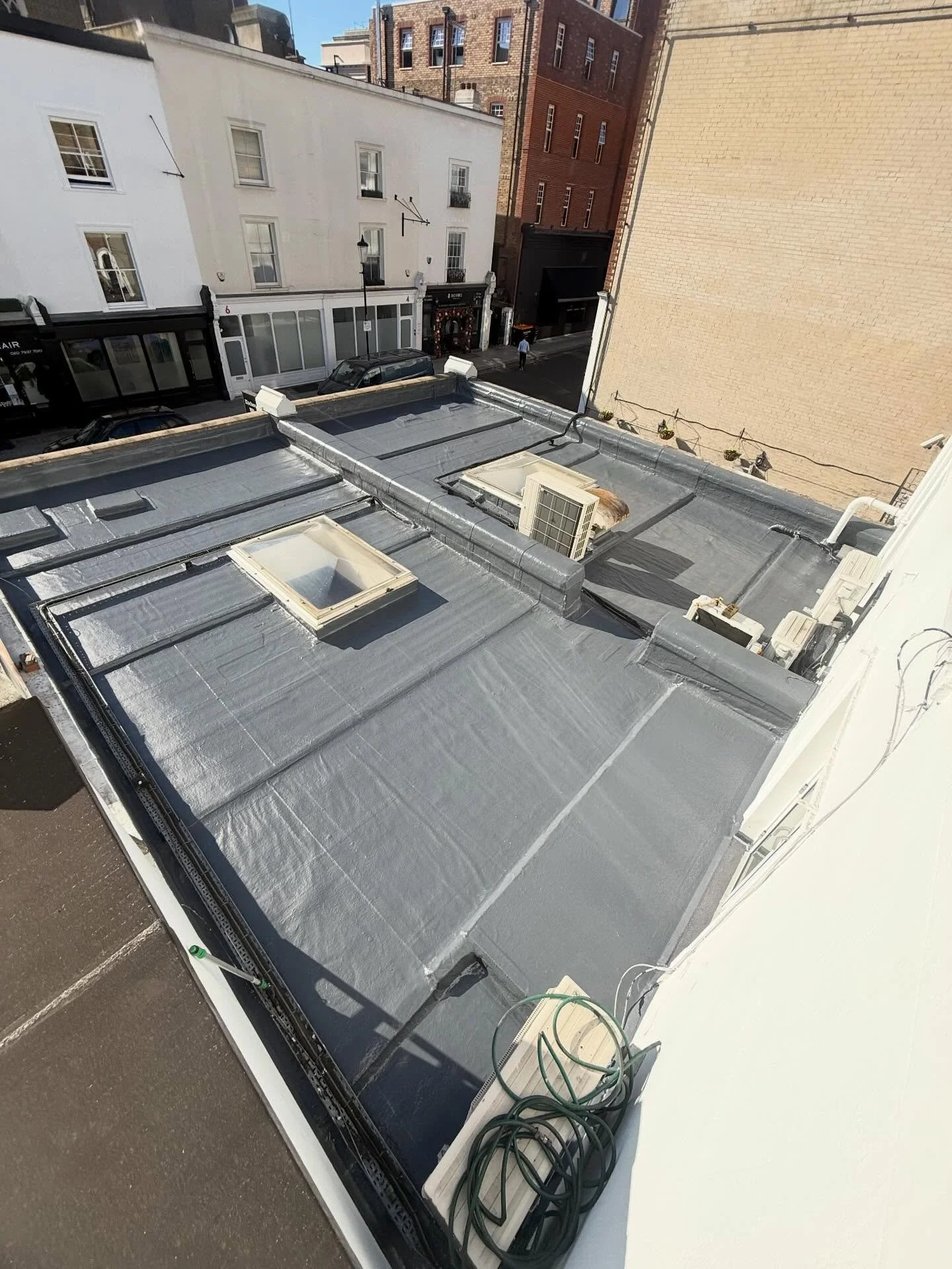 130m2 overlay with a great product 👌 @restecroofing @thamesroofingsupplies @kitchenw8 #restecrotm