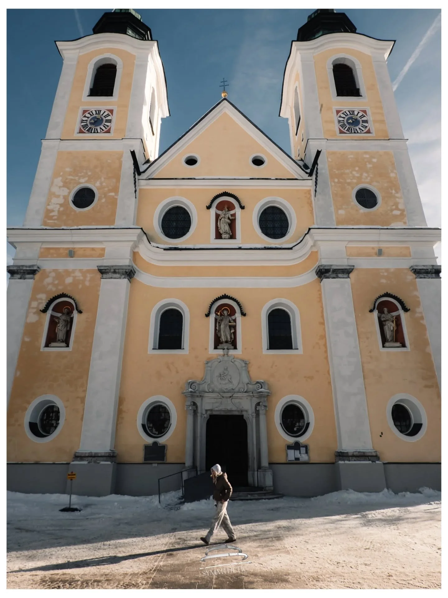 J-Walk ✝️⛪️

#Fujifilm #Austria #mountains #ski #Europe