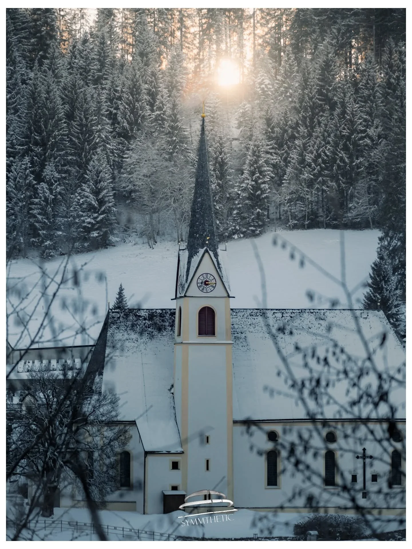 Pious Pining 🌲

So begins the Austrian selection. Plenty more to come.

#austria #&ouml;sterreich #snow #europe #fuji