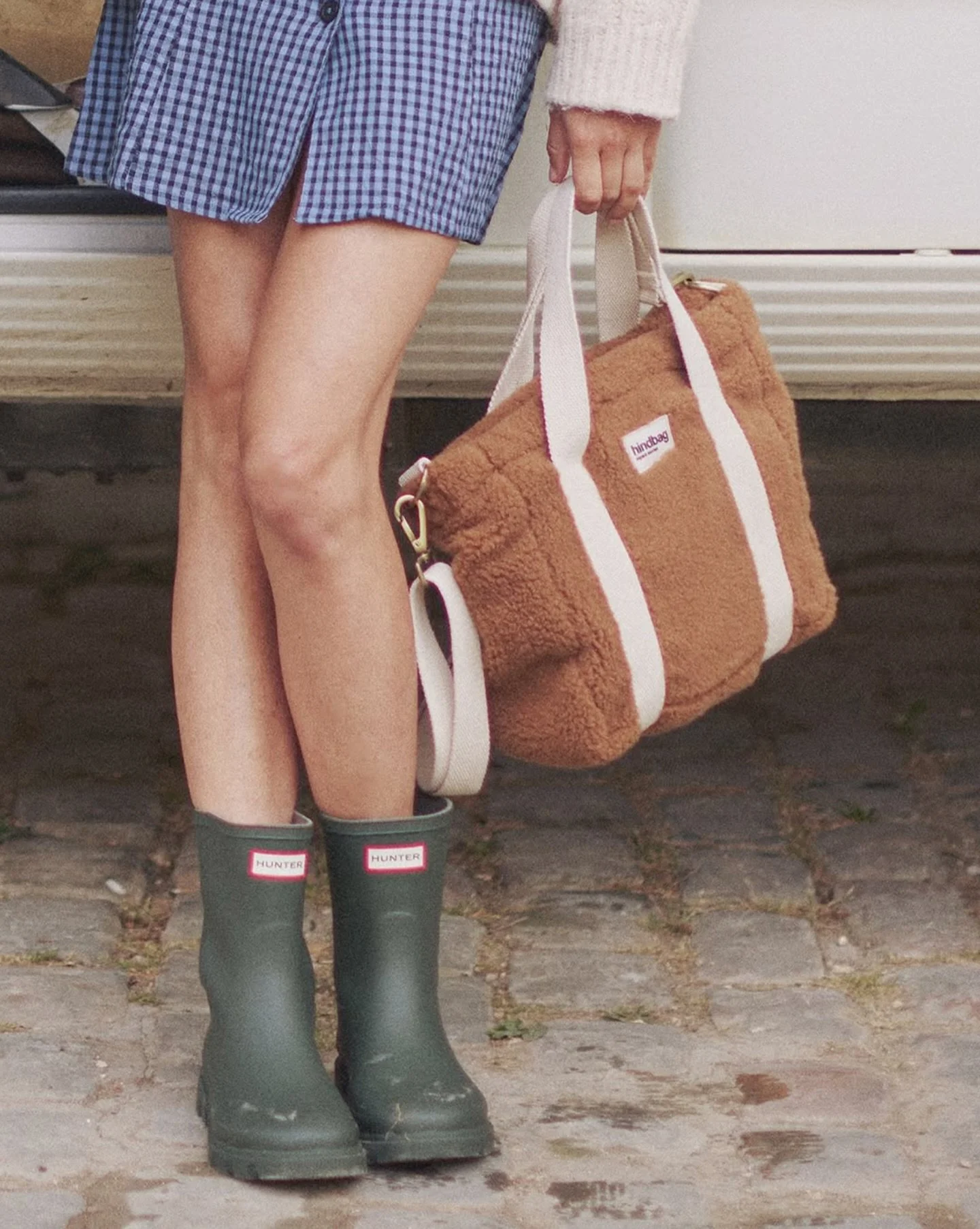 La collection Teddy de @hindbag est d&eacute;sormais sur la boutique : des essentiels durables, fabriqu&eacute;s au sein d&rsquo;un partenariat solidaire qui soutient l&rsquo;autonomie des femmes en Inde. Ils sont tout doux hihihi.

&mdash;&mdash;&md