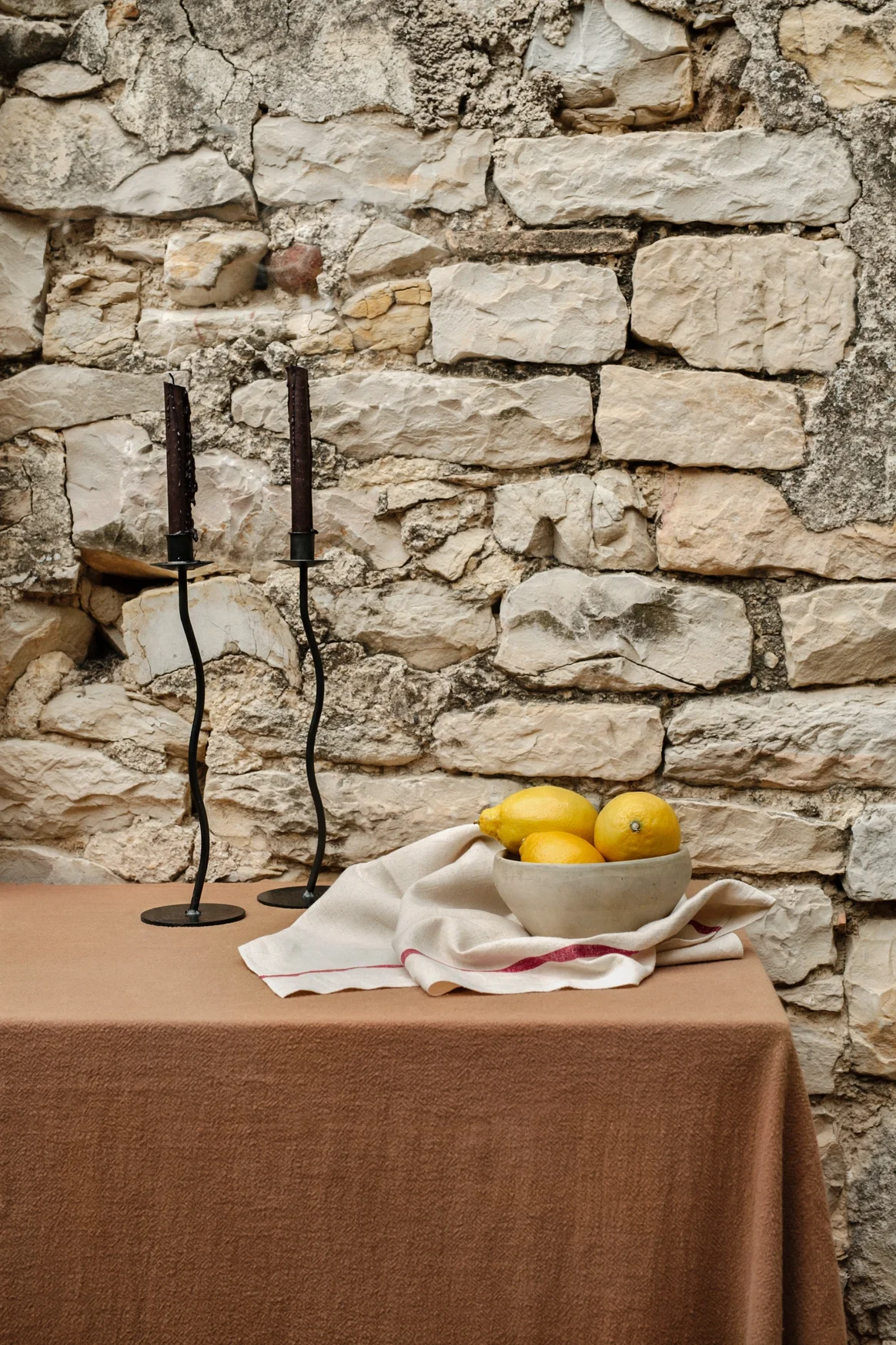 Bougies coniques artisanales françaises3.webp