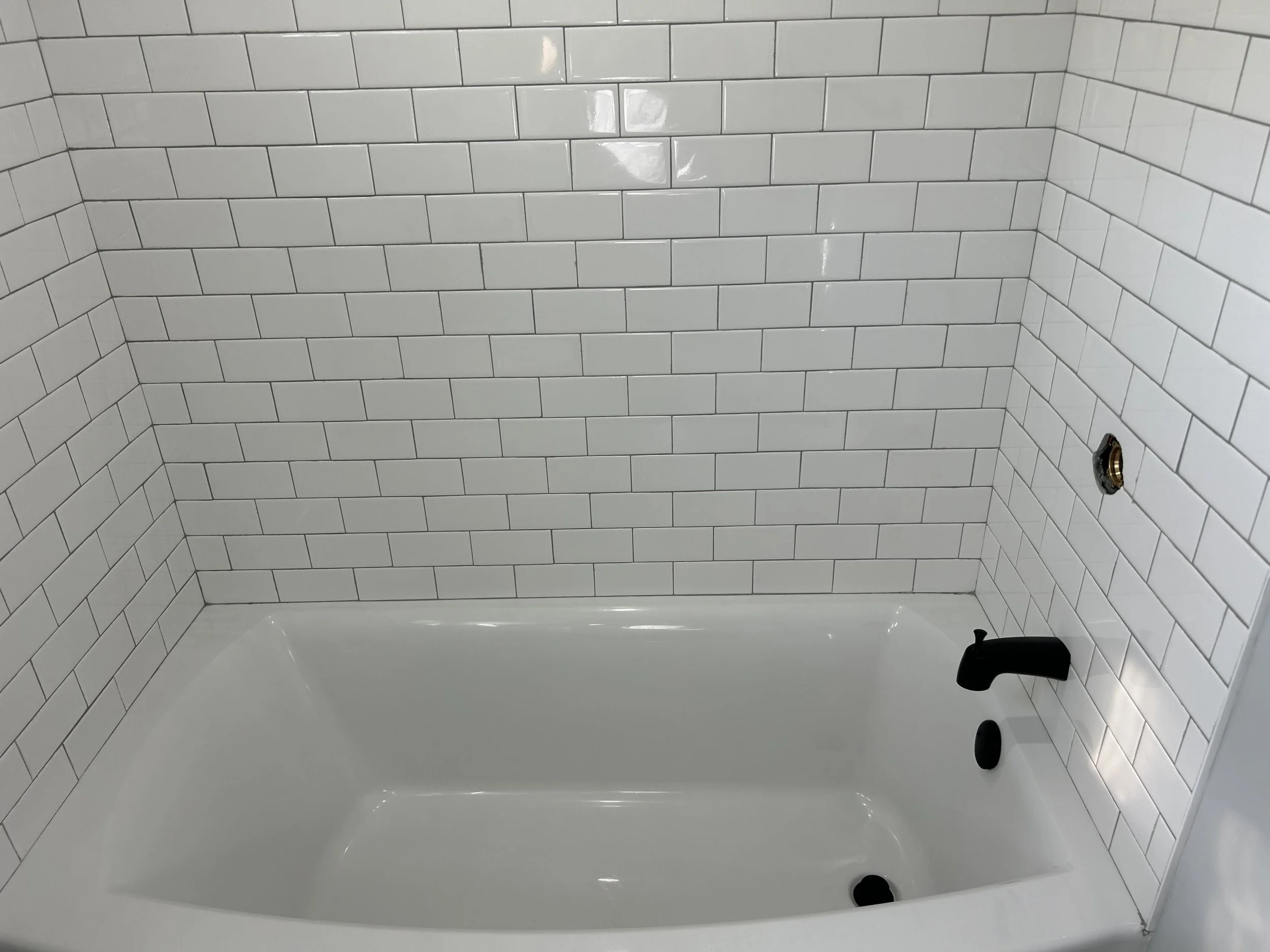 bathtubcl.jpg