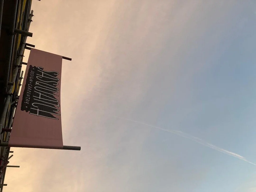 Anyone spotted this Sasquatch pink delight hanging around Hanover? Thank you @pavilionsigns