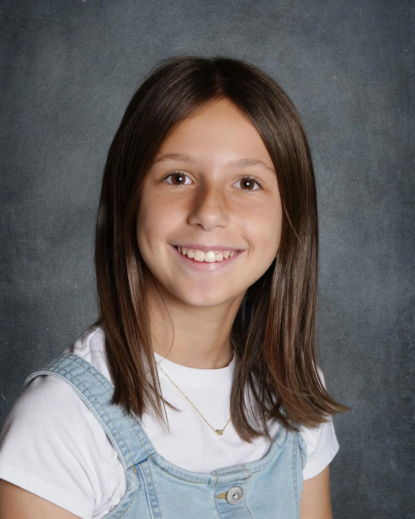 It&rsquo;s like she grew up overnight! School pictures are always my favorite!🤍💙