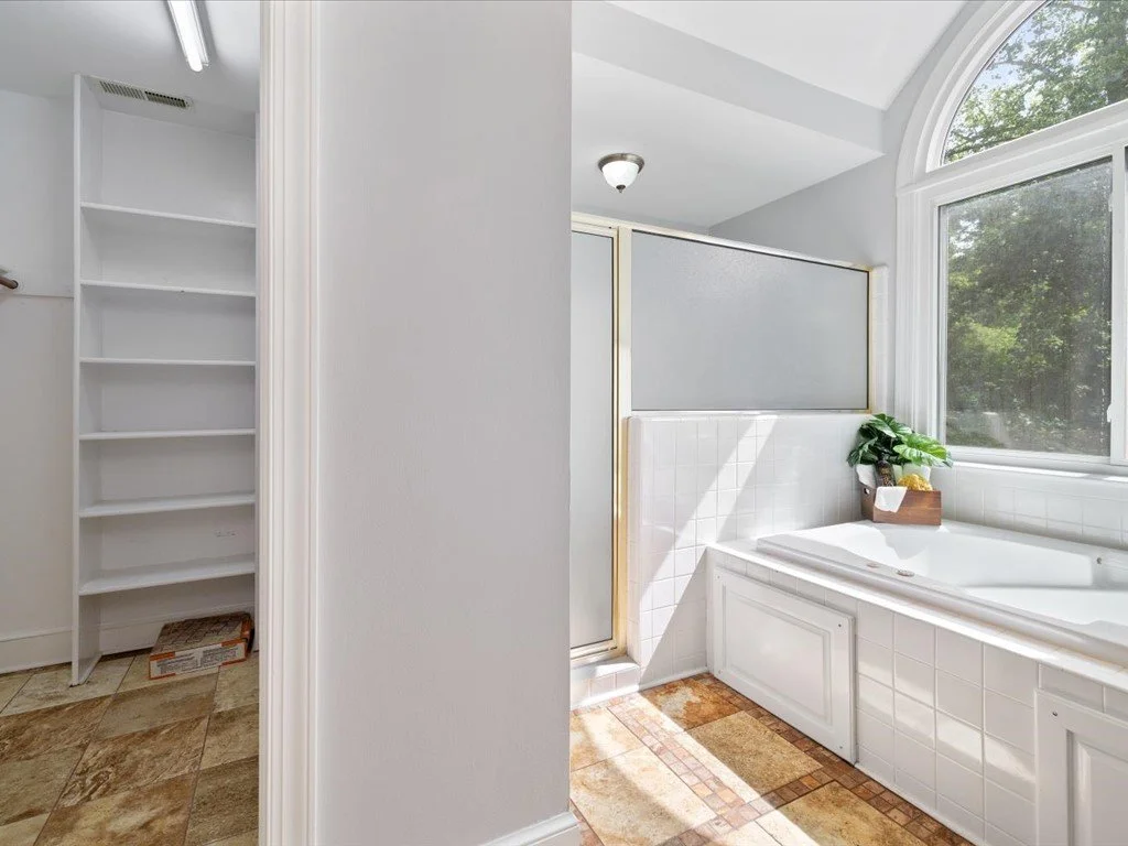 Primary En-Suite