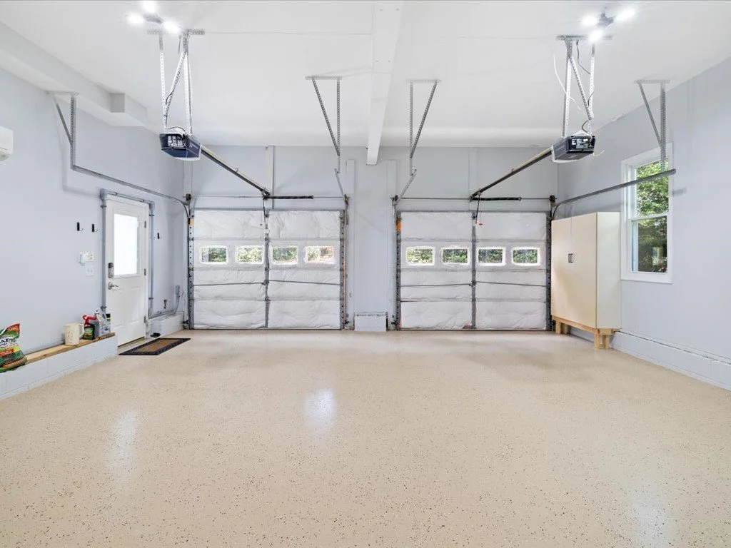2 Car Garage