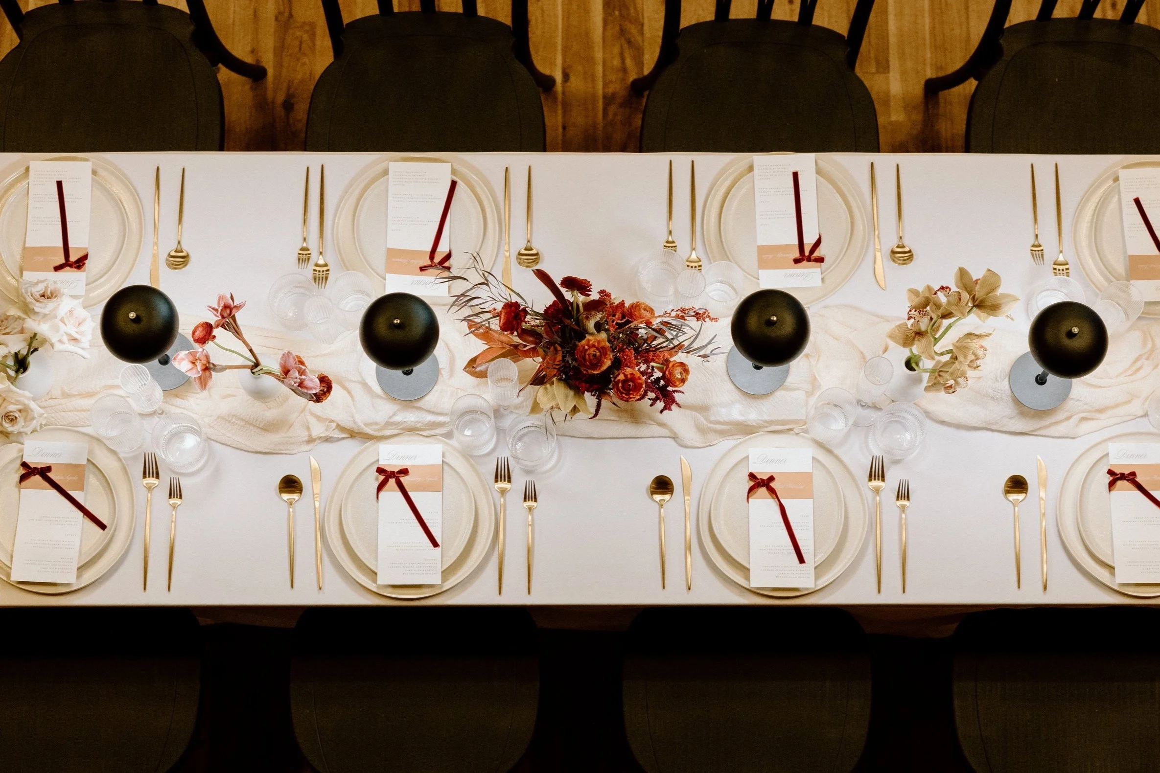 EMILY+B.+PHOTO+CO.+--+Bend+Oregon+Wedding+Photographer+--+Sunriver+Resort+--+Winter+Romance+Styled+Shoot+--+Previews-31.jpg