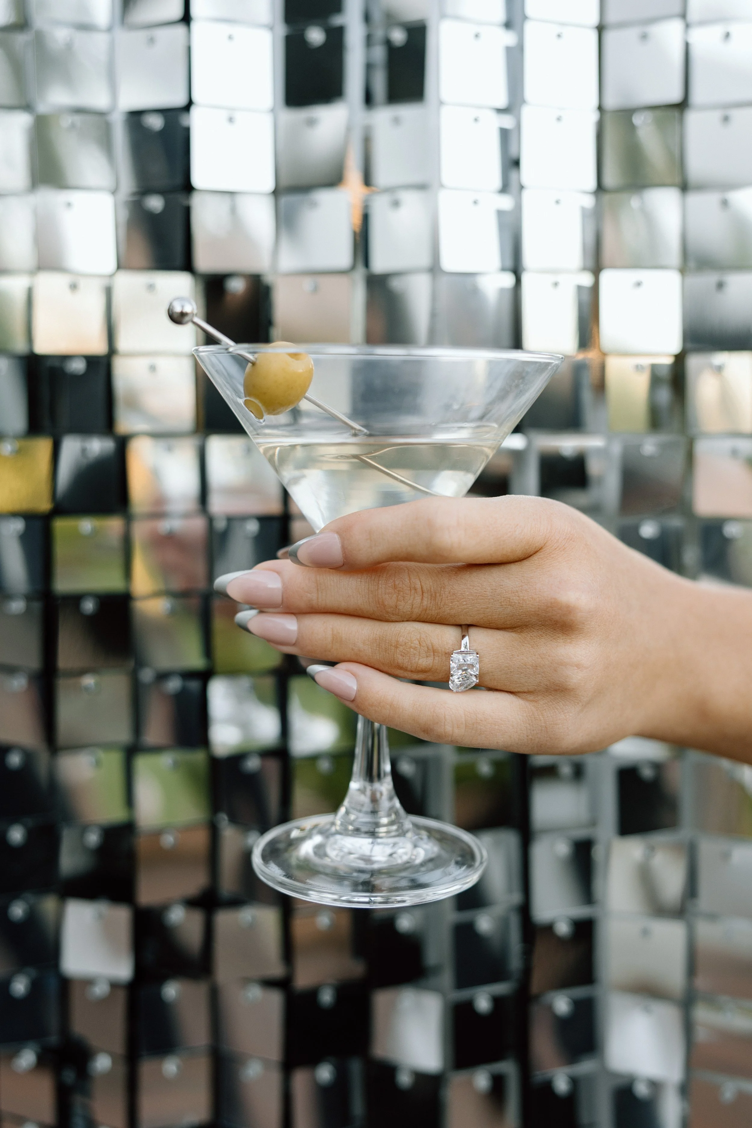 EMILY B. PHOTO CO. -- Southern Oregon Wedding Photographer -- Edenvale Winery -- Ava + Nate -- CAKE - PHOTO BOOTH-26.jpg