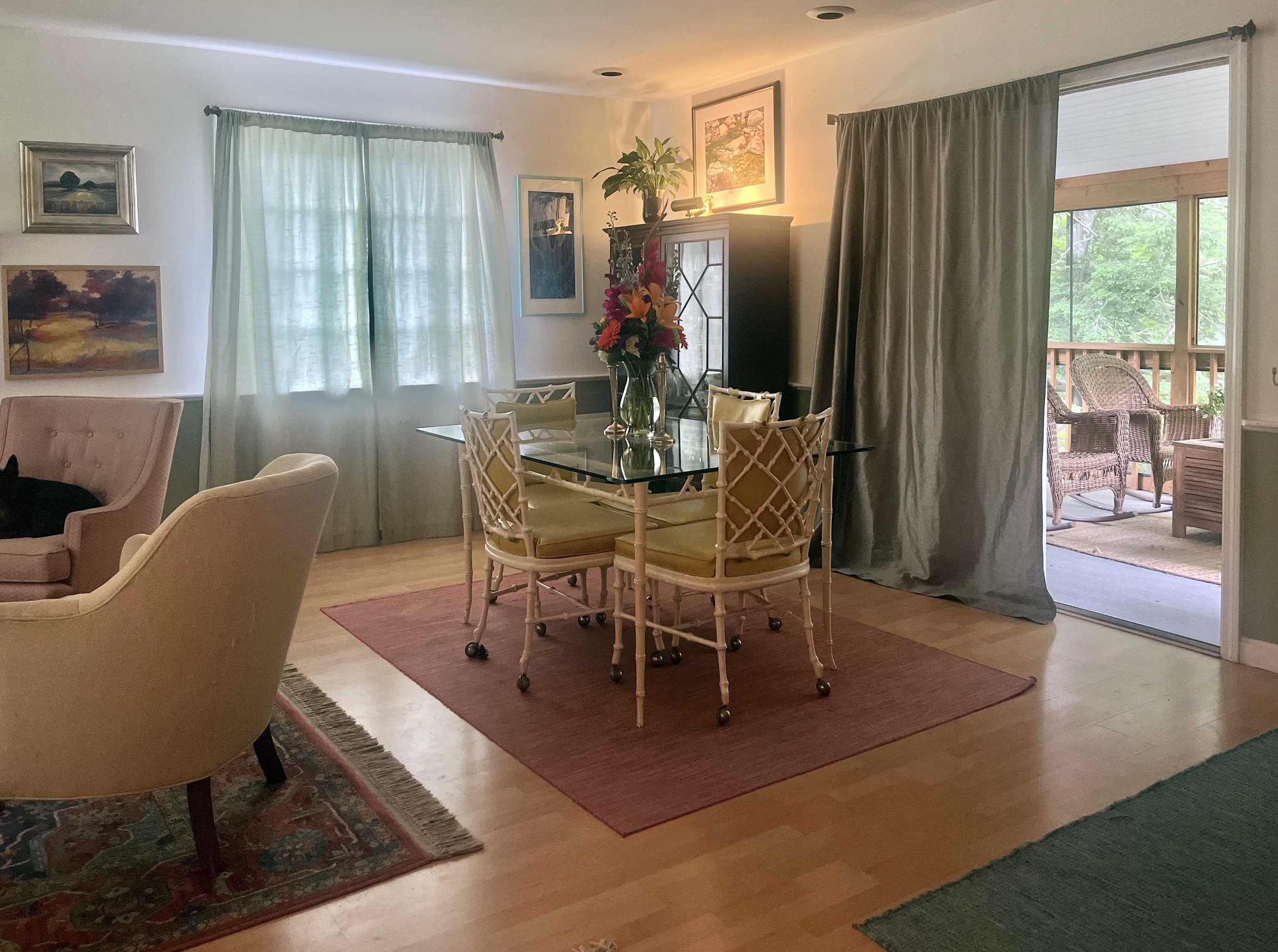 "Breakfast Room"