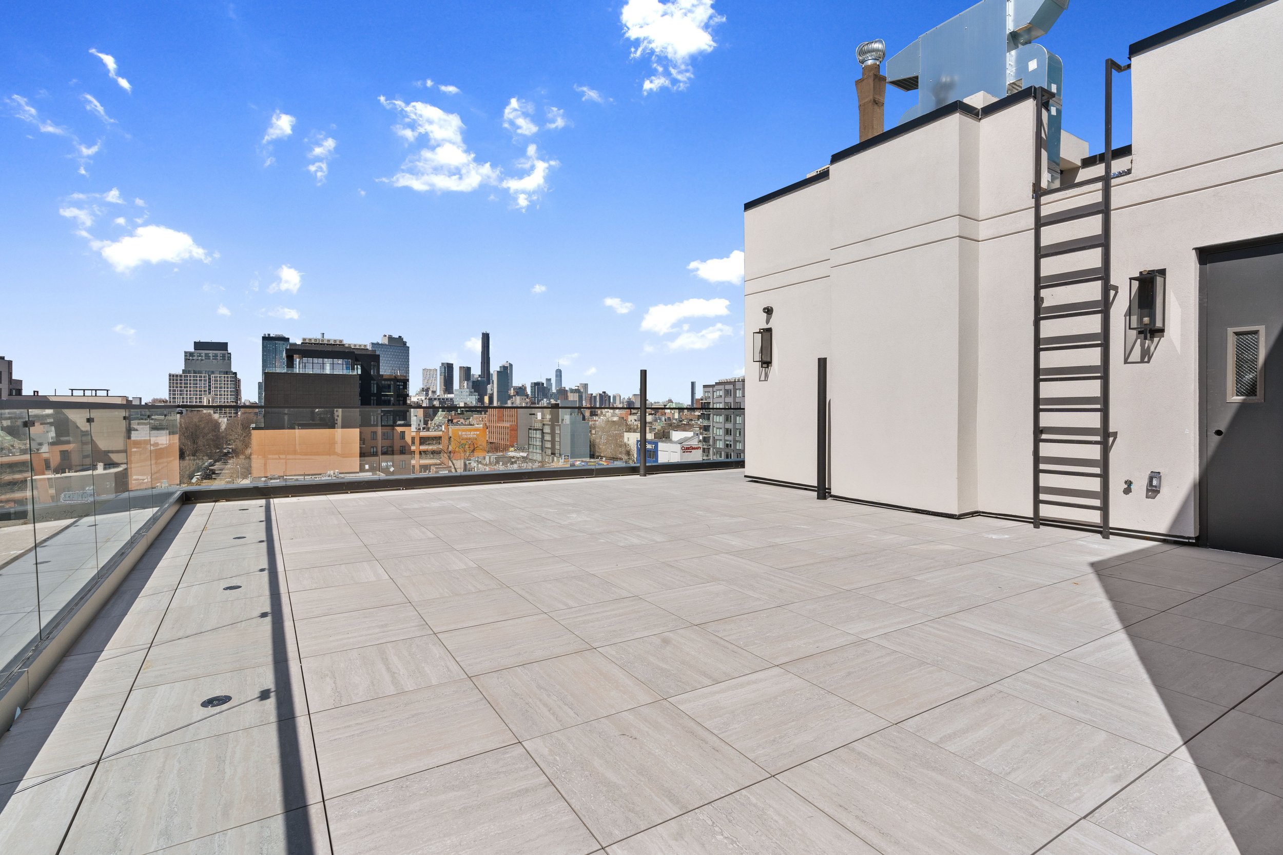 22_Roof Deck.jpg