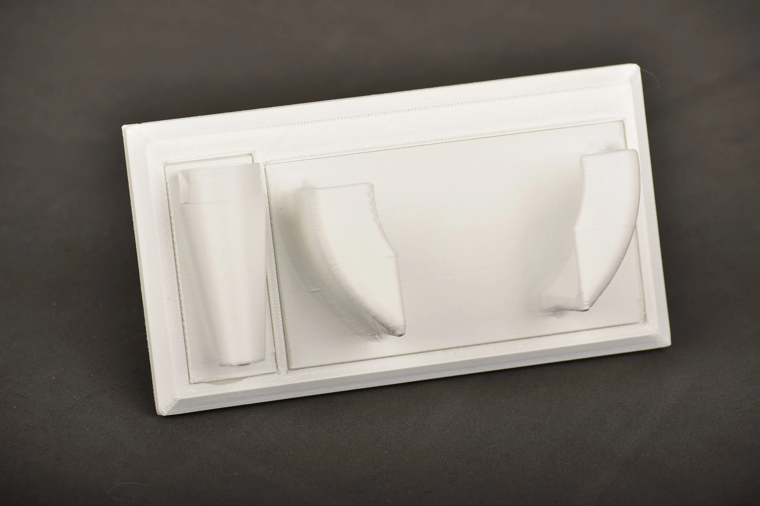 tool holder white 2.JPG