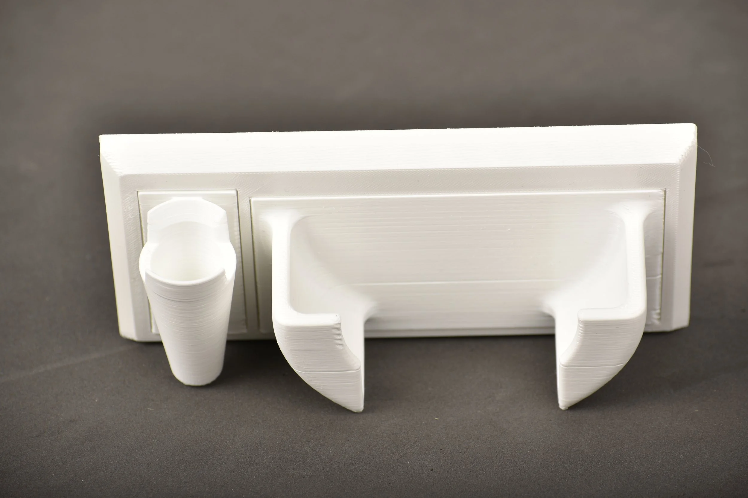 tool holder white 1.JPG