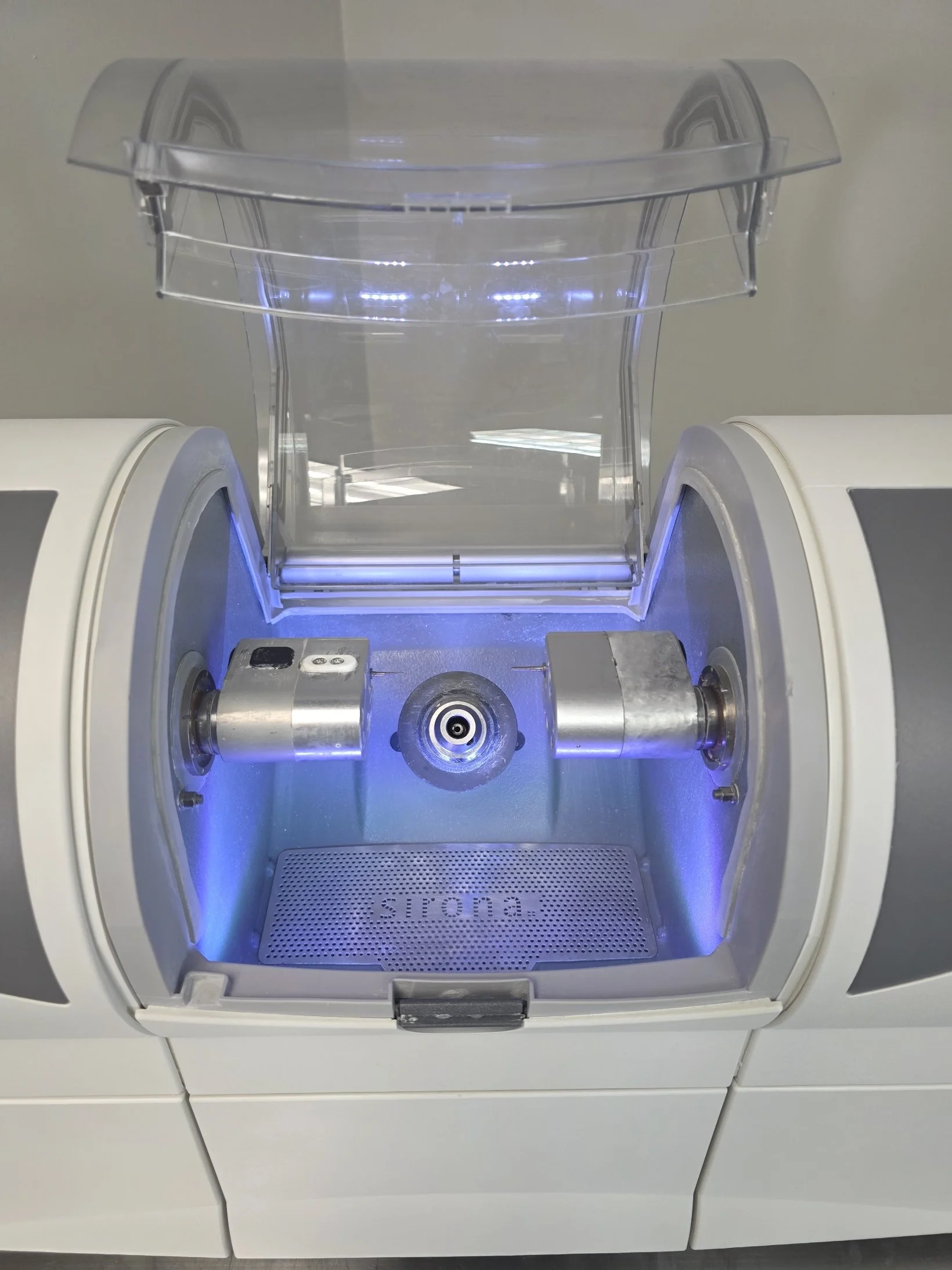 2010 Cerec MCXL 2-Motor Wet Mill 10-114080