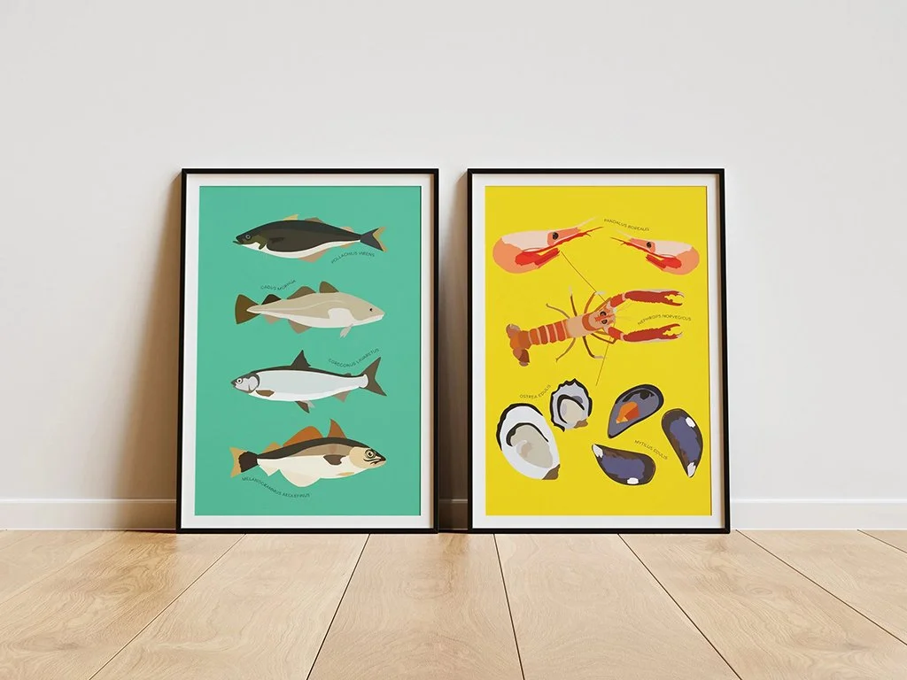 Fiskar och skaldjur du hittar på västkusten. Inspirerad av gamla skolplanscher, med en stor dos färg.