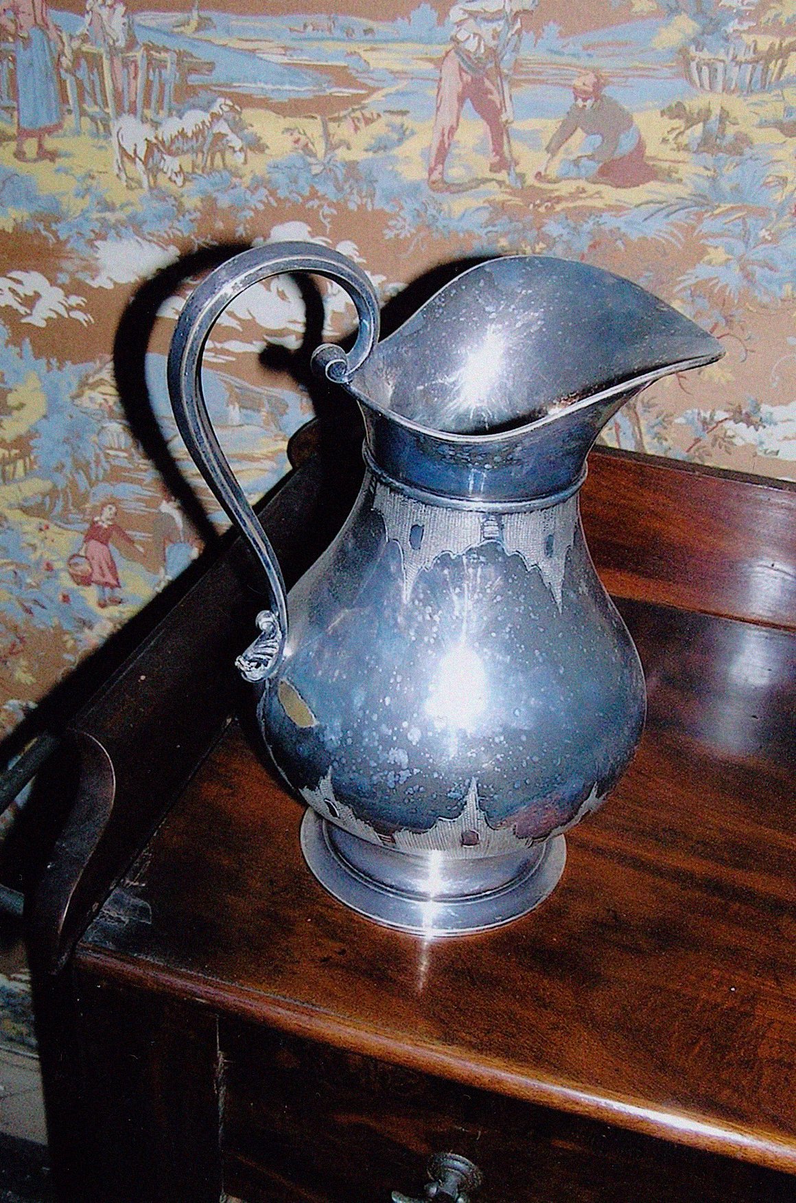 The Sagtikos Manor Antique & Collectibles Show