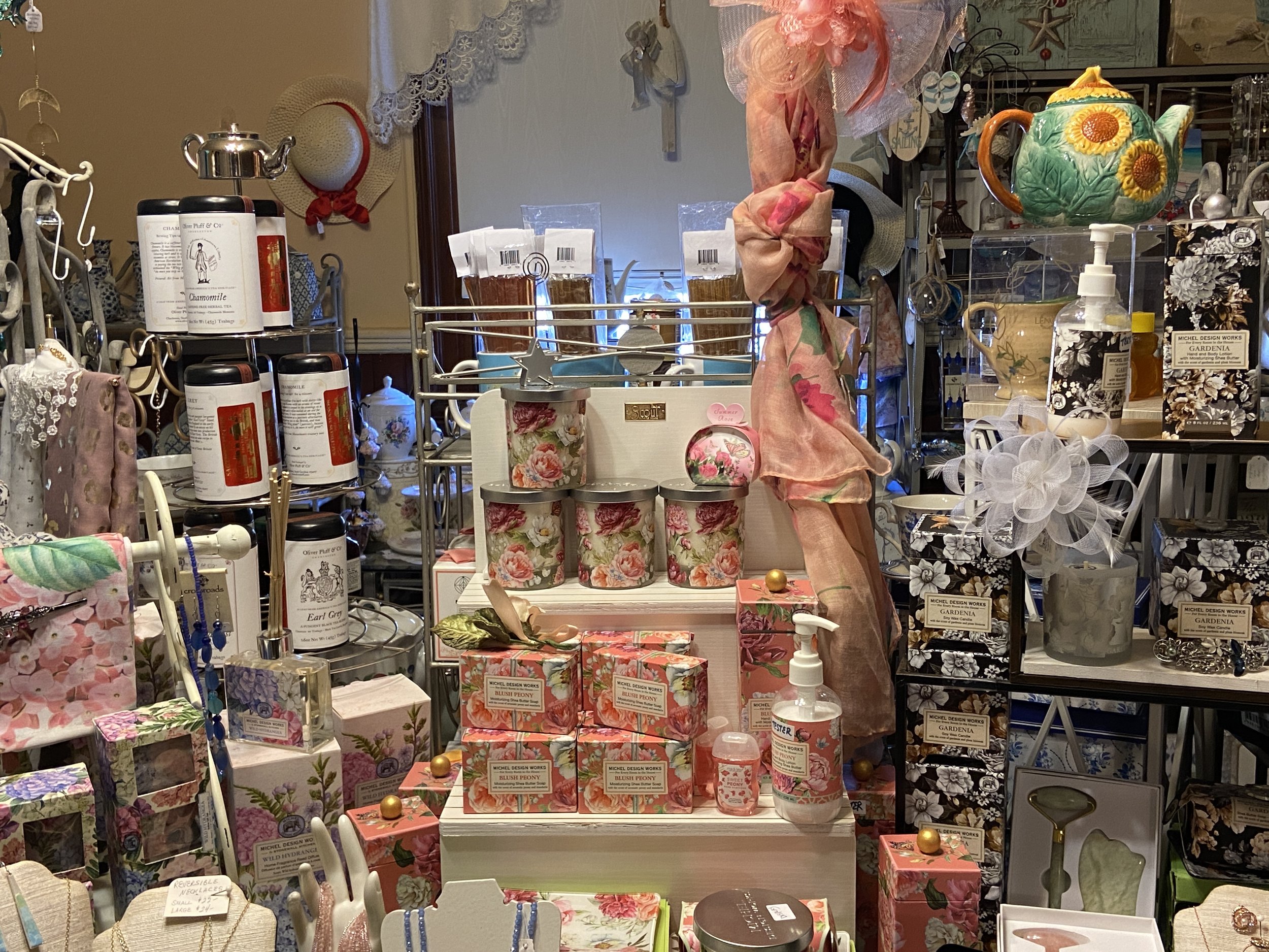 Holiday Gift Shop Weekend