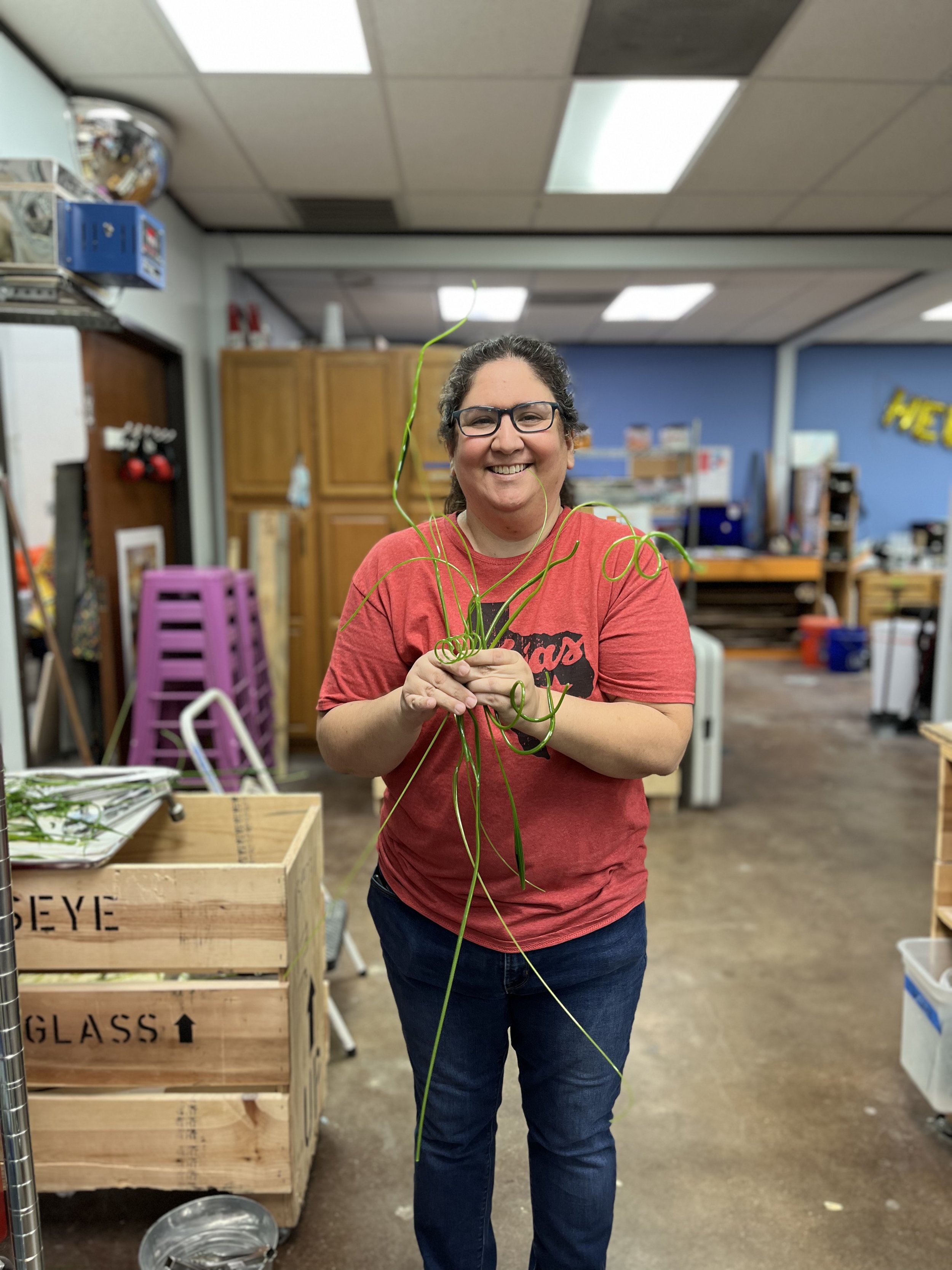 Michele Bennett - Vit Pull.JPG