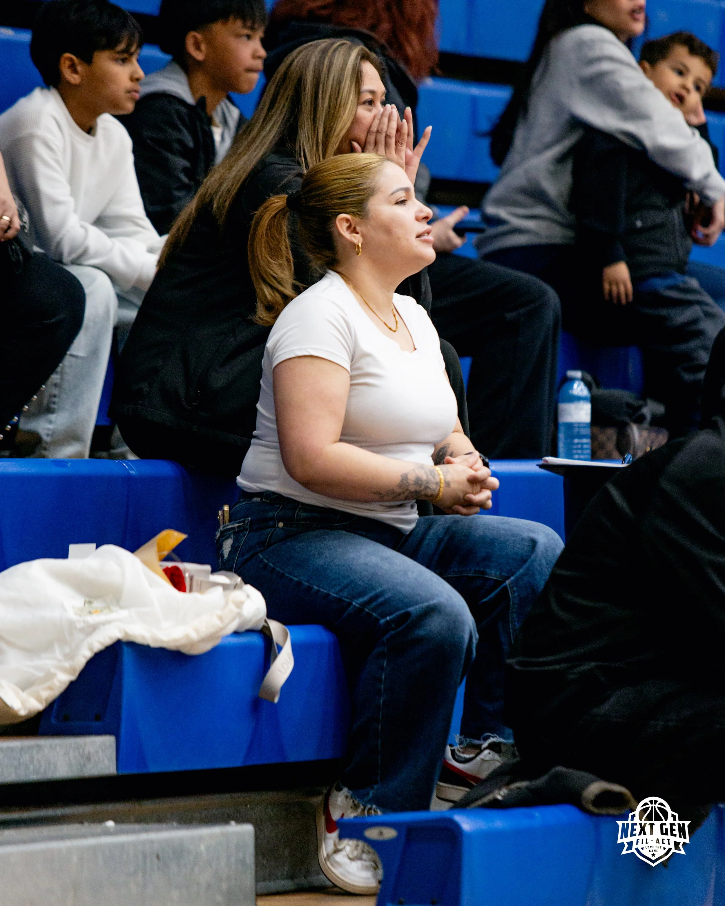 CROWD-29.jpg