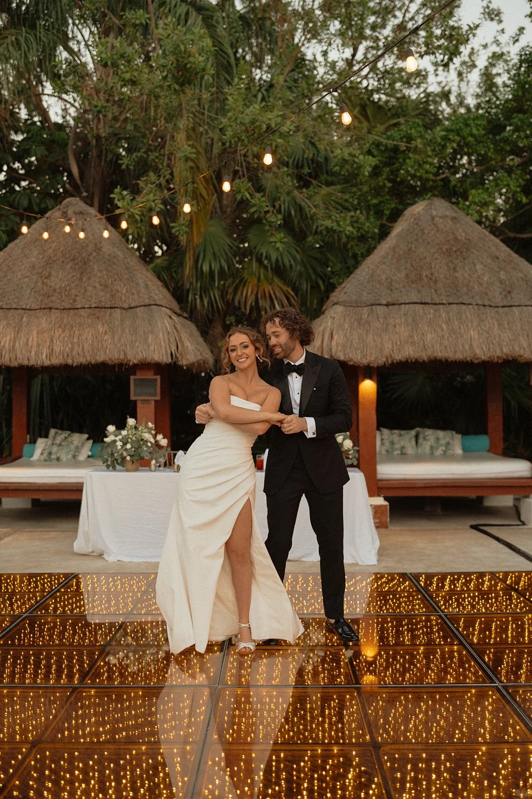 cancunintimiatewedding799.jpg