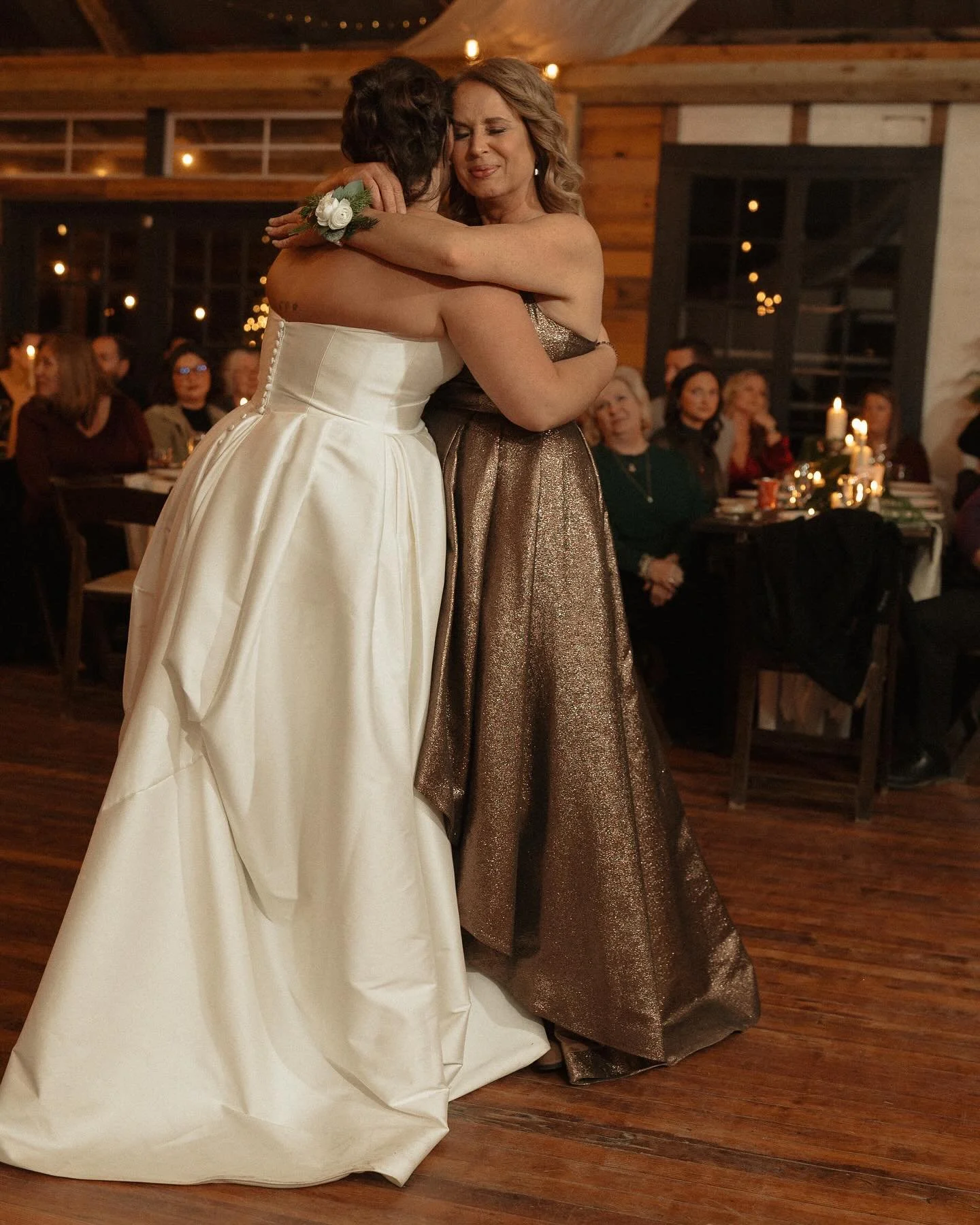 POV: you have multiple mother/daughter duos on the wedding guest list so you plan a special dance to honor all of the incredible women in your life. 

#girlhood #womanhood #ncweddingphotography #ncweddingphotographer #documentaryweddingphotographer