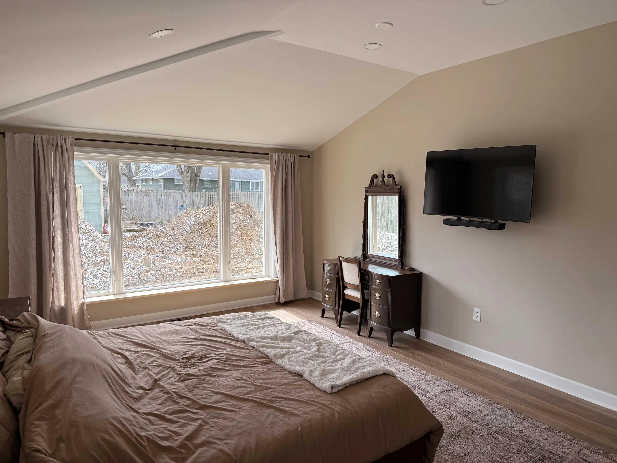 The Vaulted Master Suite – Pickerington, Ohio