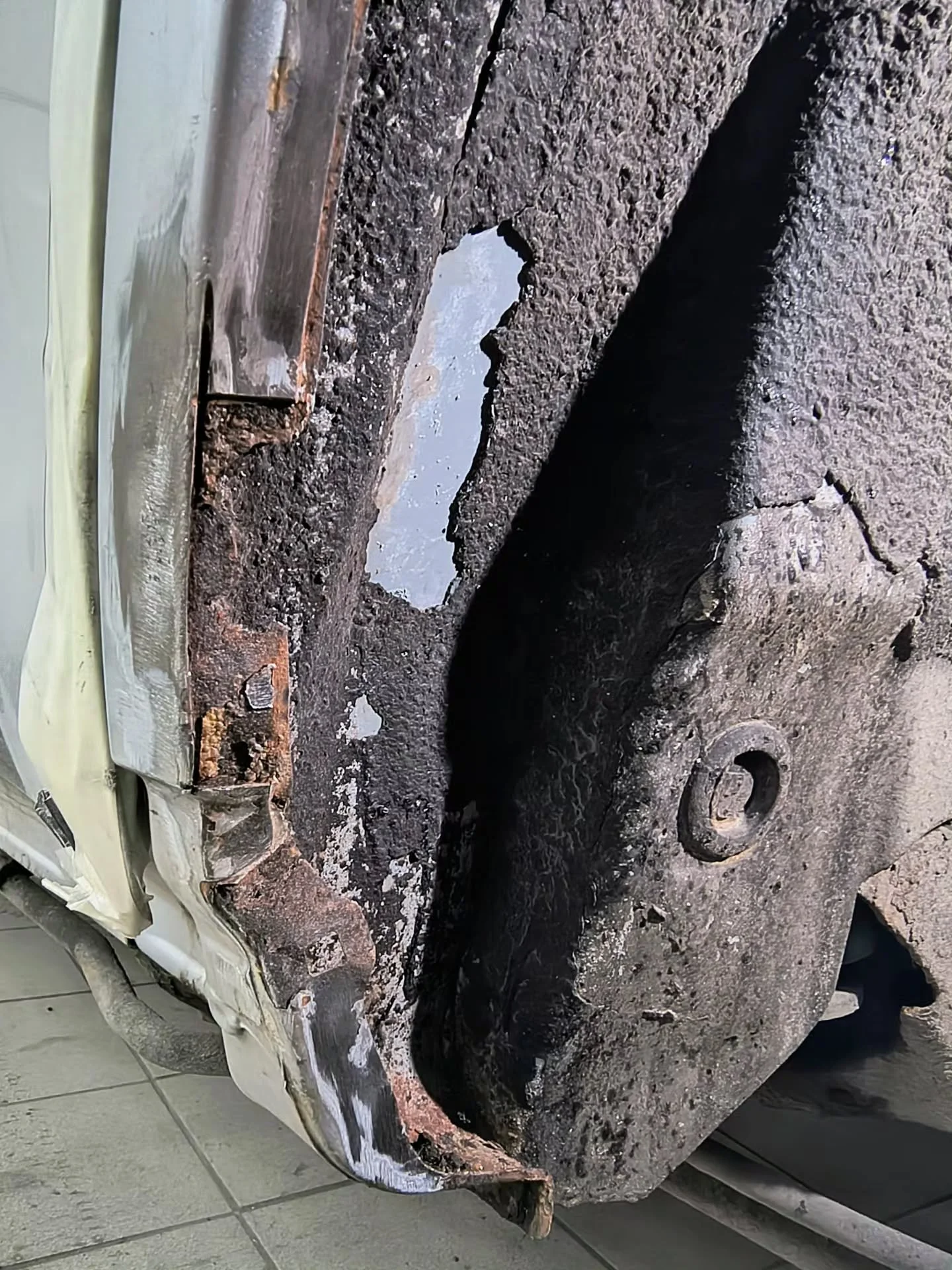 #beforeaftercar #welding #autobodyrepair #reykjanesb&aelig;r