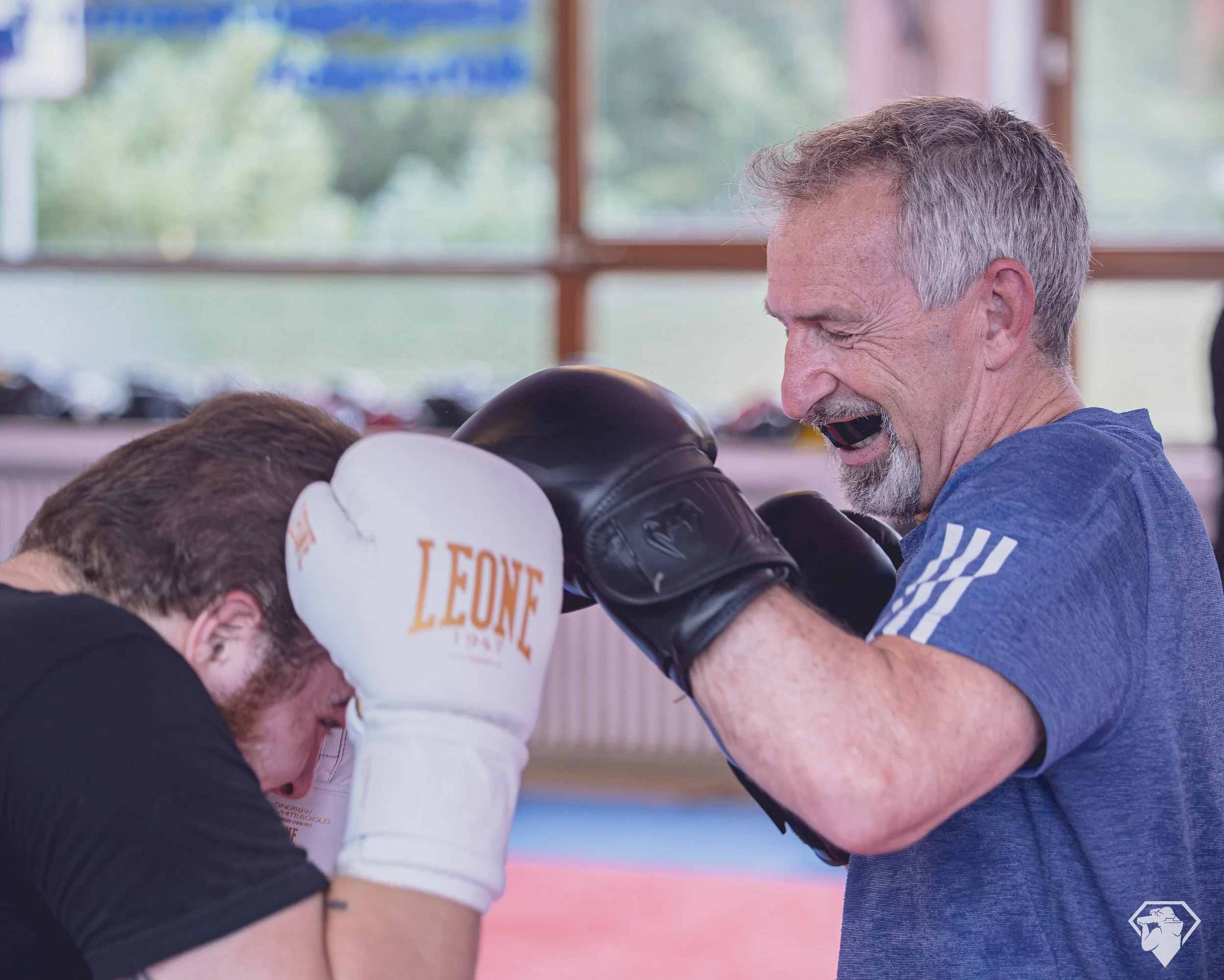Kindertraining & Selbstverteidigung im KCGT Gütersloh: Aktionsreiches MMA, Boxen, Kickboxen und Fitness für alle Altersklassen.