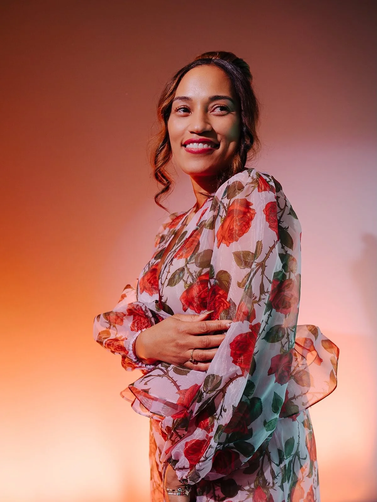 @lovelifeimages is insanely talented. You don&rsquo;t understand. 200 people lined up and she just snaps so quick and then you&rsquo;re like&hellip;.oh. Damn, I do have dimples. Lol 😂 @ridgewellsdc thank you for Erin Go Glam and @the_space_dc we can