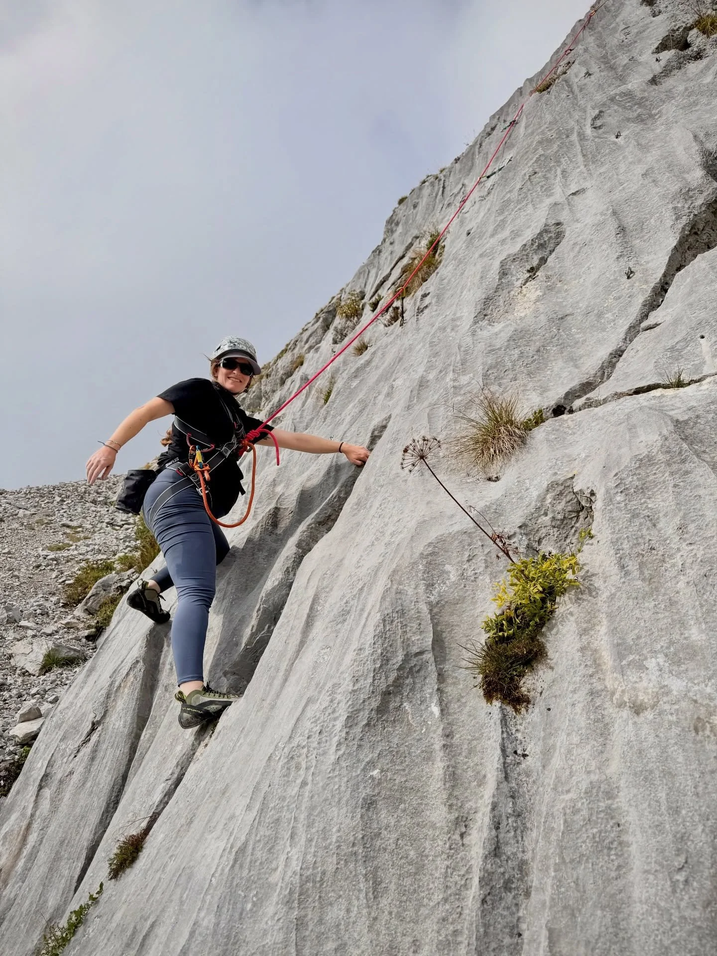 Am 18.11.25 ist unser Kind, Ferdinand, auf die Welt gekommen. 🥰 Wir sind unglaublich dankbar f&uuml;r dieses kleine Wunder. 💛🍀 Auch dankbar bin ich, dass ich eine unkomplizierte Schwangerschaft hatte und immer meinen Leidenschaften nachgehen konnt