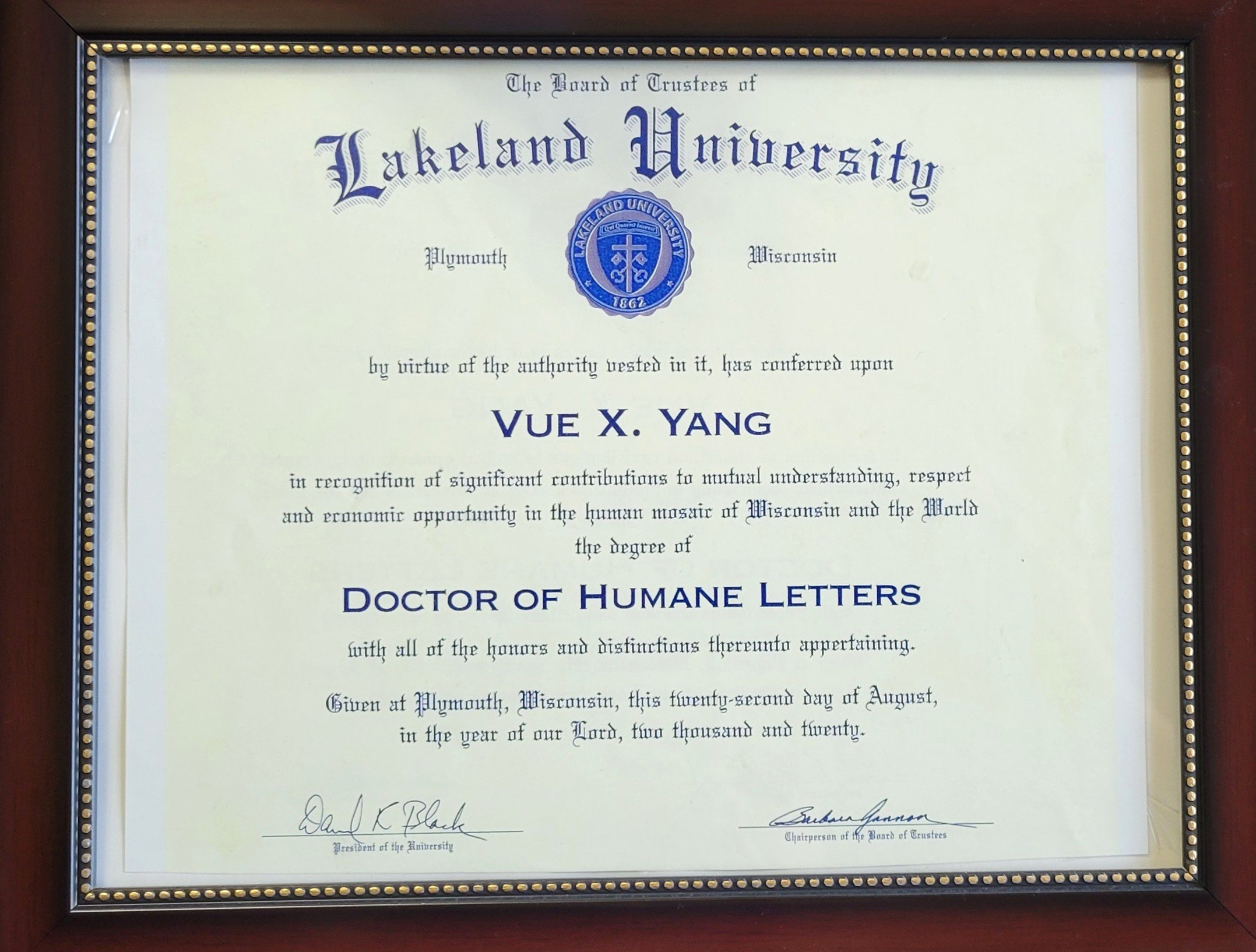Xia Vue-Honorary Doctor Degree-2021.jpg