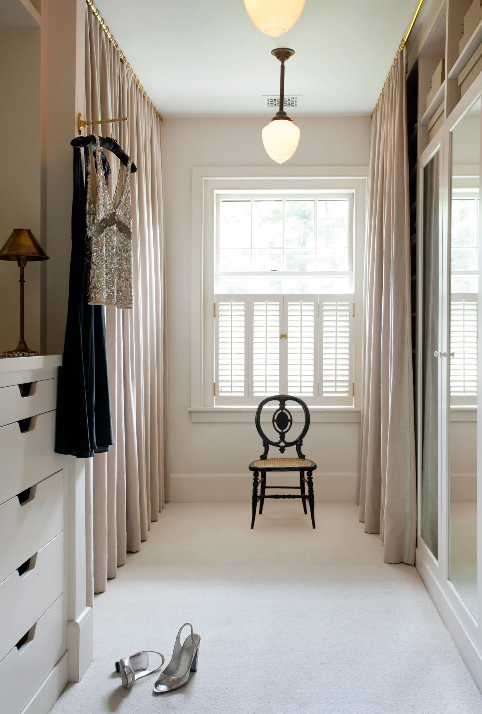 07_VillageHouse 06 10 closet.jpg