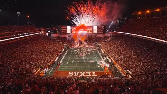 UT vs Texas State - Sound on!