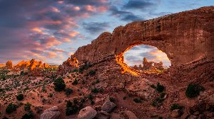 Arches National Park Guided Sunset Tour
