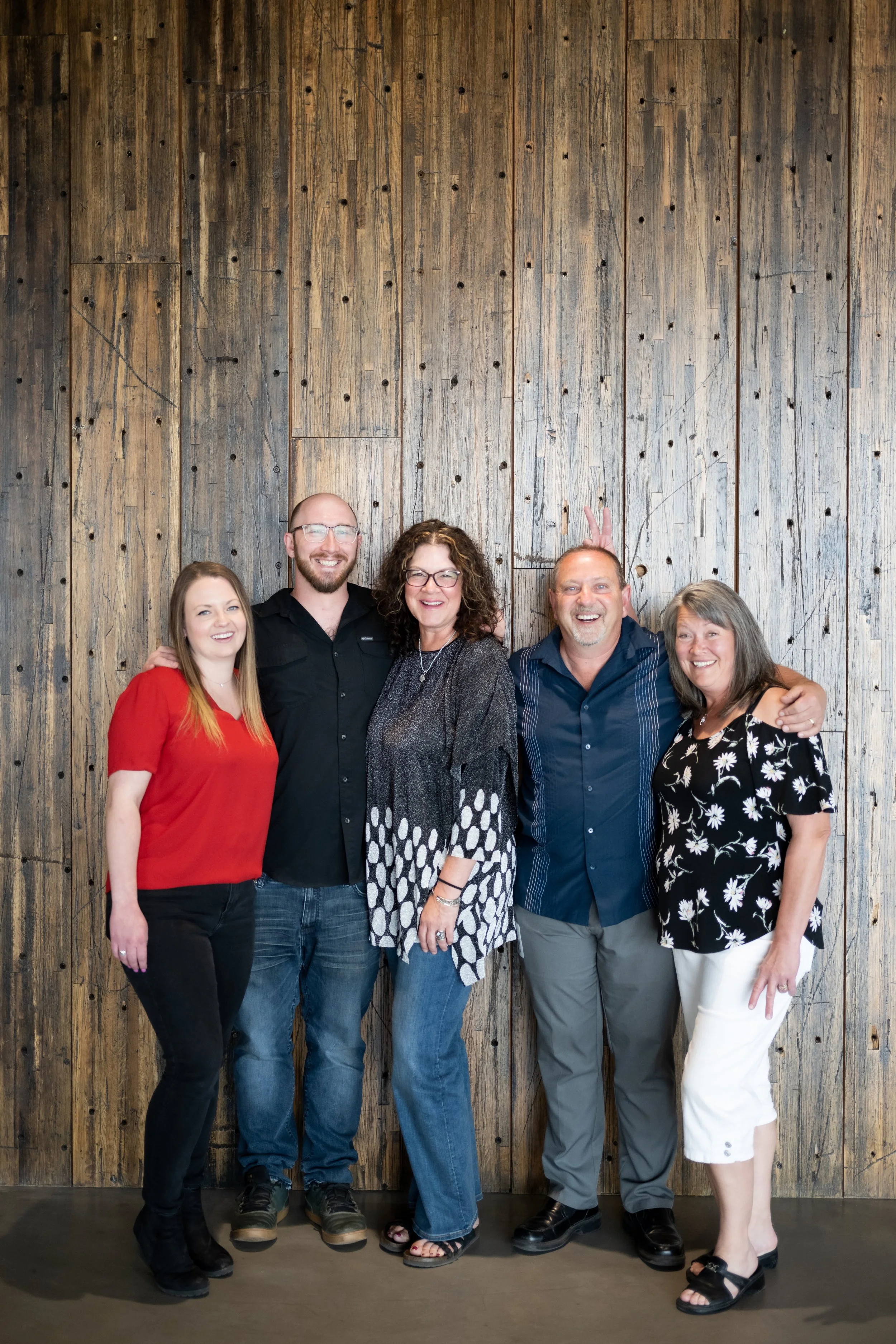 028-Rosy-Heart-Photo-Aspen-Peak-Headshots-Groups (2).jpeg