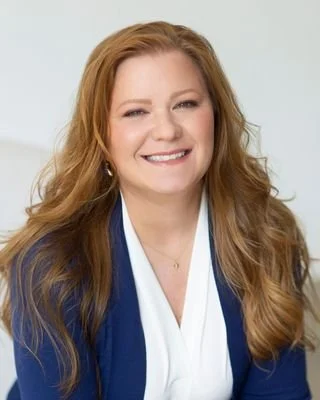 Episode 6. Therapist Red Flags &amp; Green Flags with Anna Khandrueva, LCSW