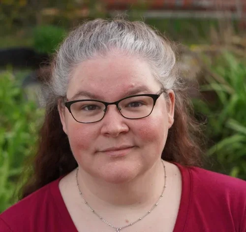 Episode 13. Is it Anxiety or Trauma? An EMDR Deep Dive with Kimberly Richards