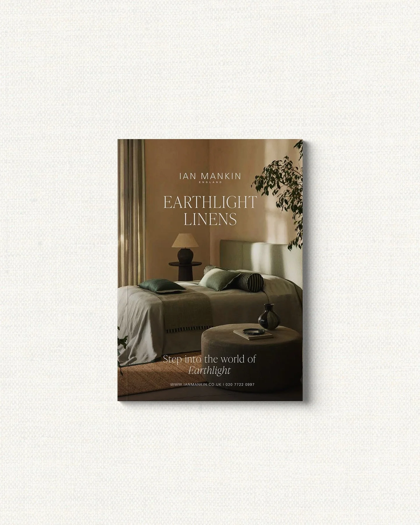 New collection launch ✨

The Earthlight Linens collection is all about natural textures, earthy tones and the quiet luxury of linen. Every element carefully considered to create a beautiful and timeless design suite across both print and web media. 

