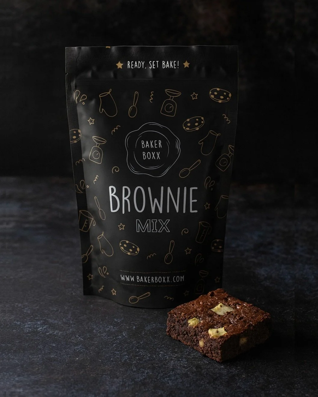 Freshly baked 🍪

Packaging design series for @bakerboxx subscription baking boxes 👩🏼&zwj;🍳

I&rsquo;ve been MIA the last few weeks as it&rsquo;s been a busy old time - I&rsquo;m now booking from January (with limited space left) so get in touch i