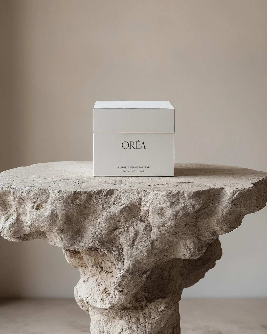 So fresh + so clean 🫧 

A modern haircare branding concept, crafted to feel premium, timeless and considered.

Building a brand that needs to feel premium? Get in touch ✨