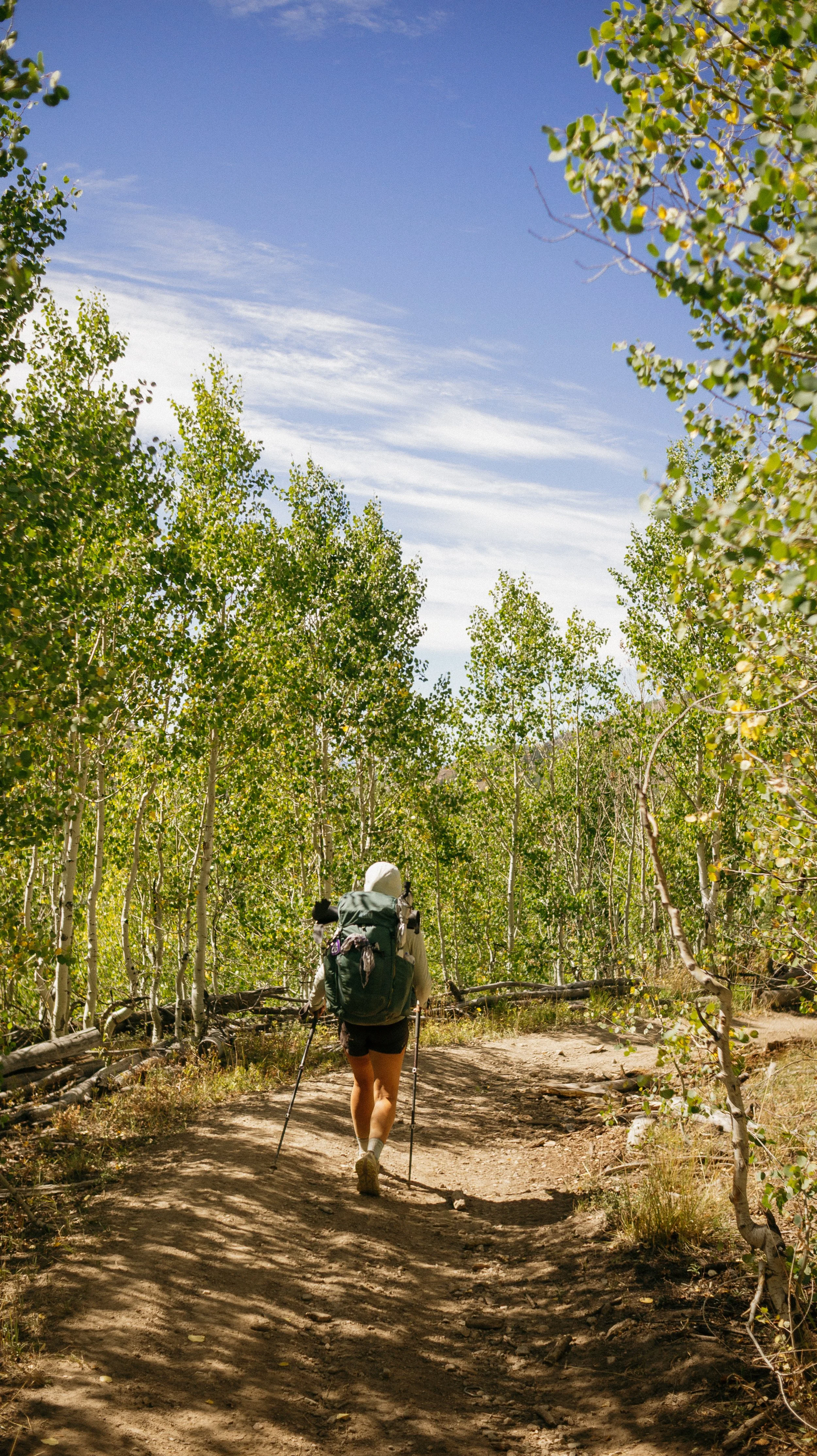 A gravel roadwalk
