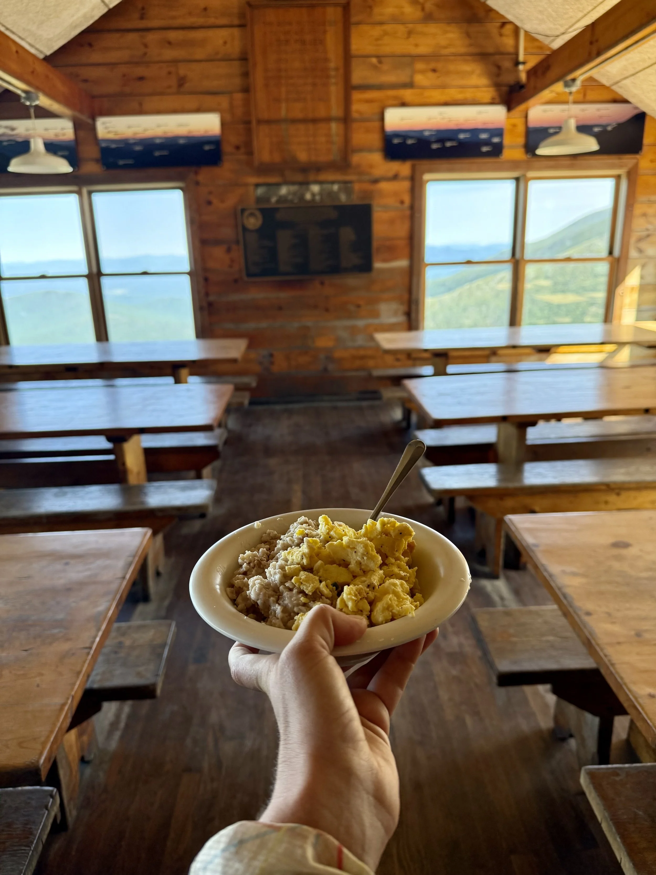  Lake of the Clouds hut breakfast 