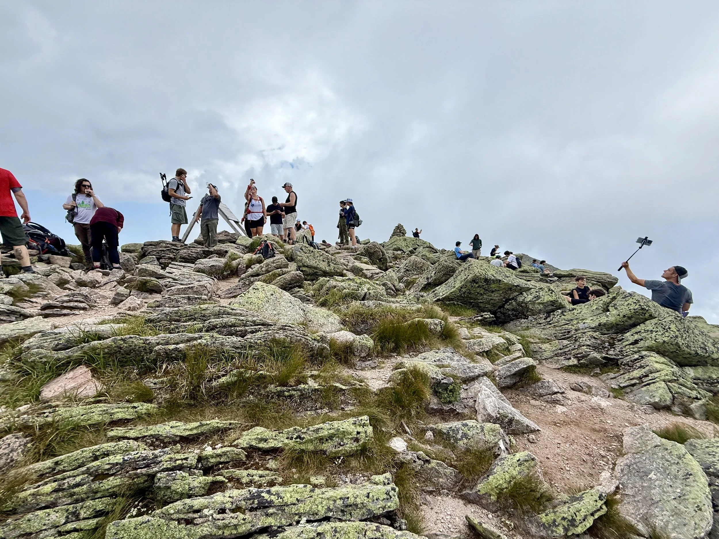  The Katadhin summit queue and crowds 