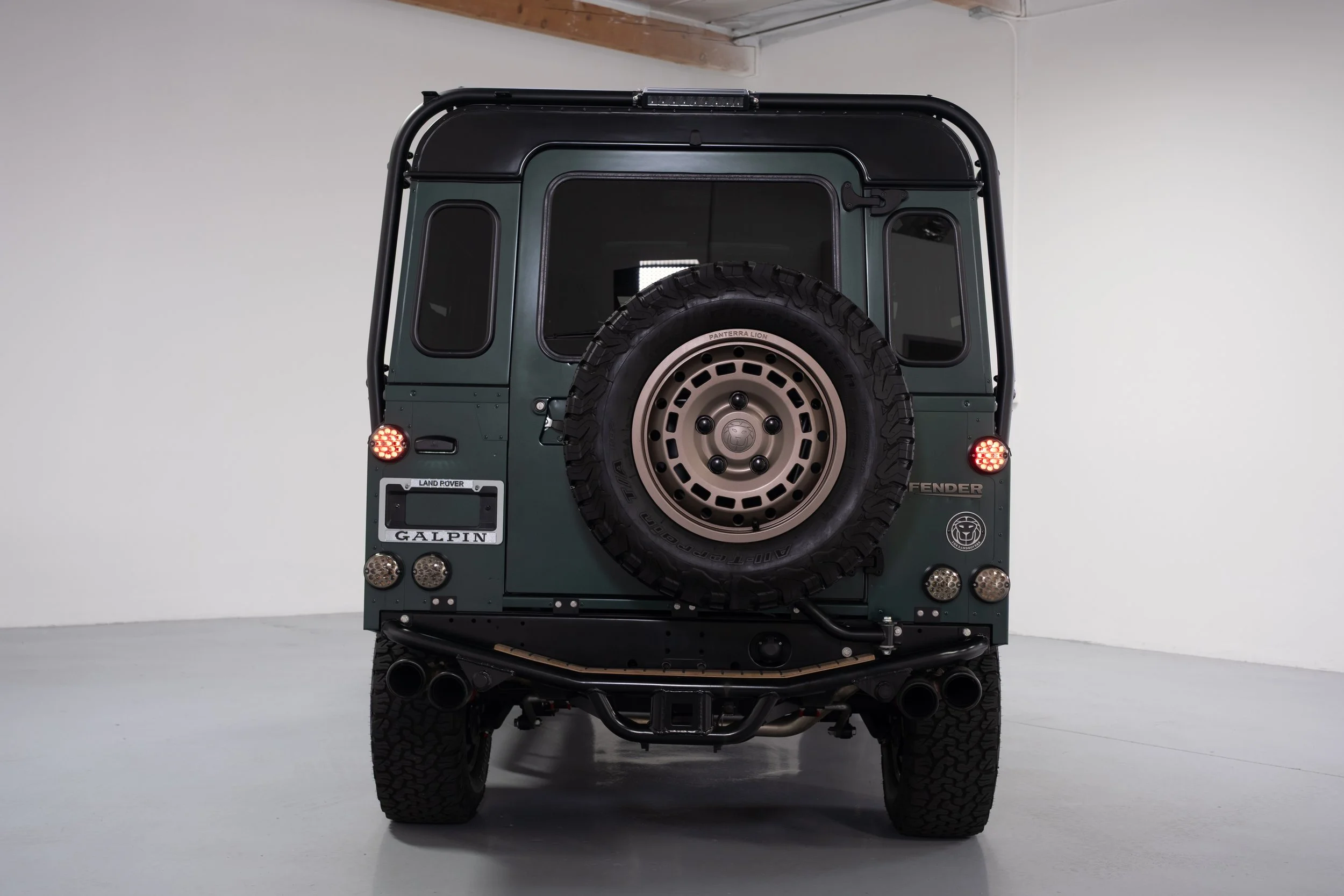 SWNX8804.jpg