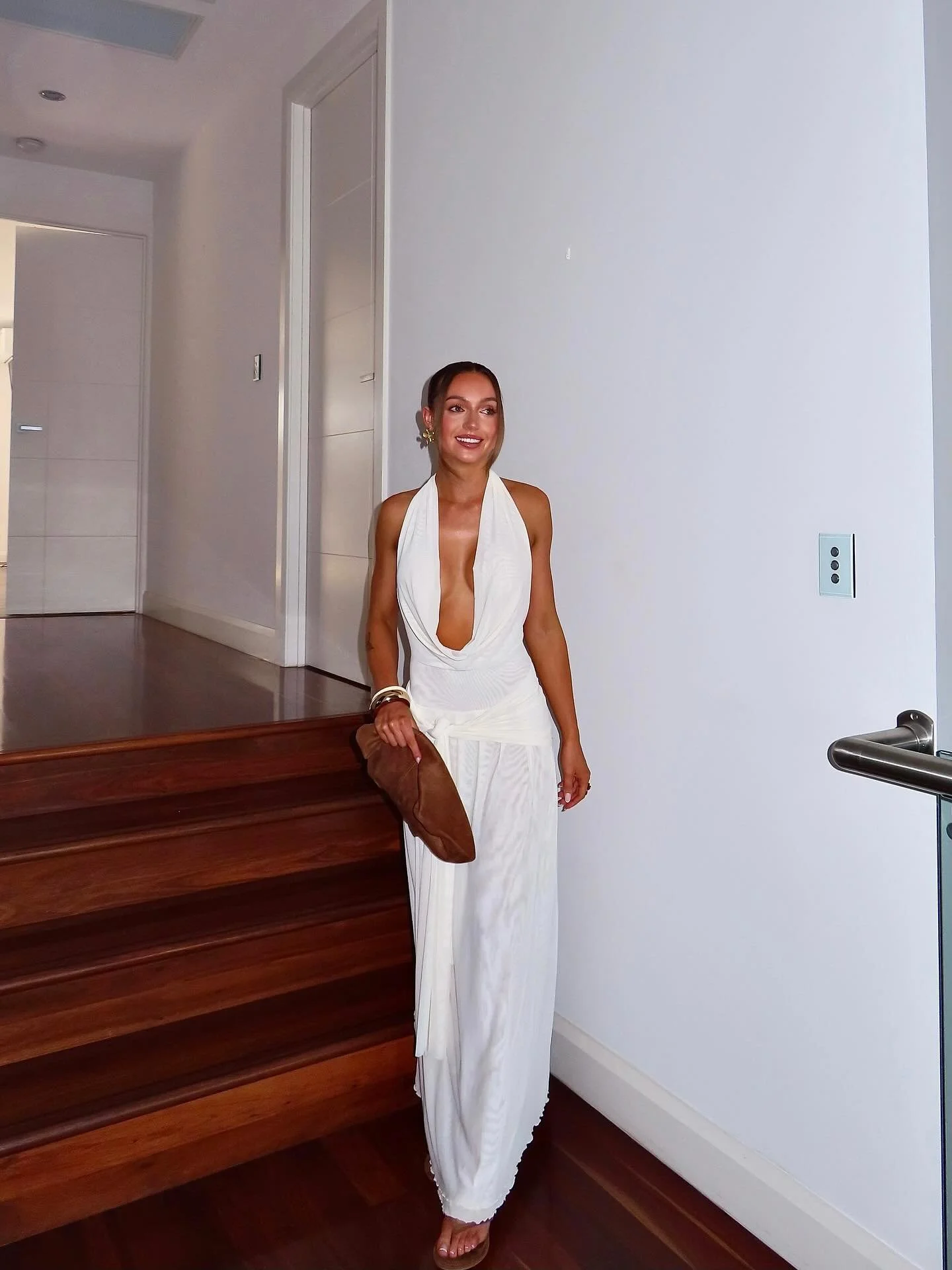 @tailakroemer looking gorgeous in our Yosei maxi in cream, we also stock in brown from Lulu Souza 🤍
size: 6 + 10
hire: $70

(RRP: $198)